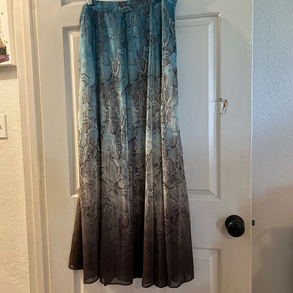 White House Black Market Blue Ombre Snake-Print Maxi Skirt